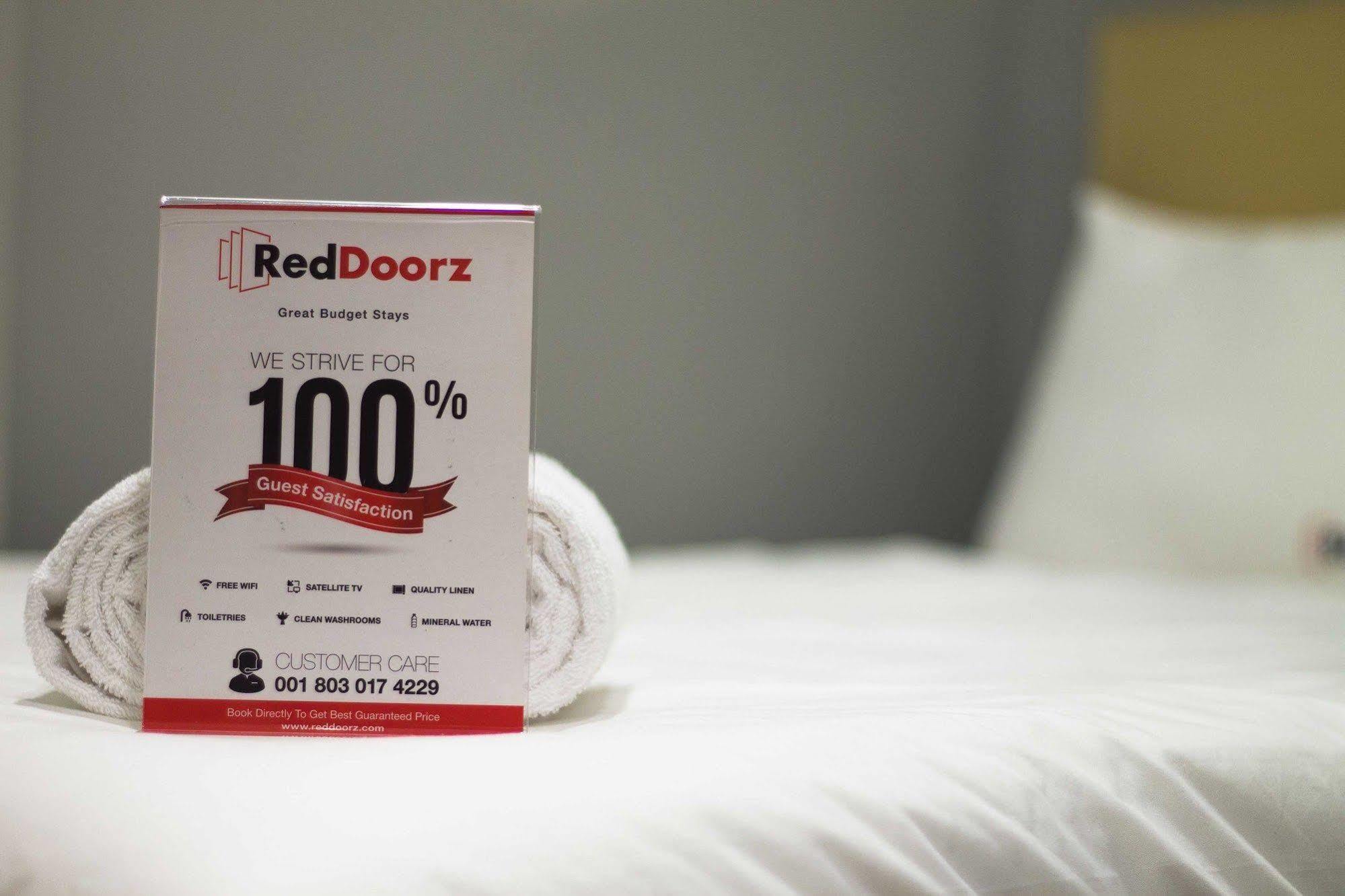 Reddoorz @ Pesanggrahan Mencil エクステリア 写真
